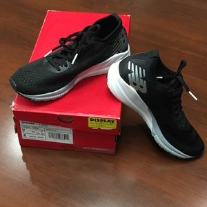 Like New Women’s New Balance Running Shoes